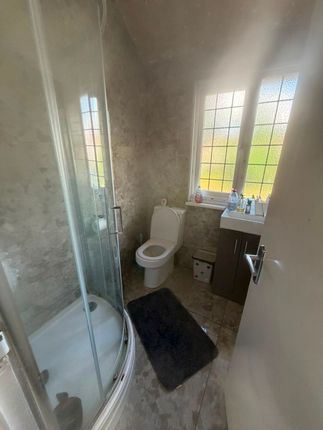 9 Church Road, Ilford photo 5