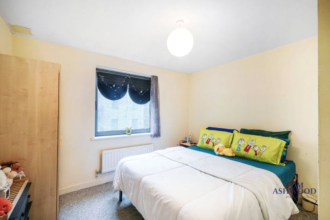Flat for sale in Runnel Court, Spring Place, Barking