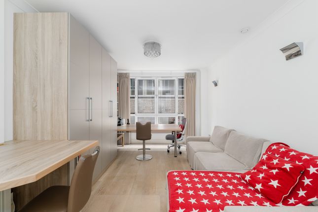 Flat 8, Werna House, 31, Monument Street, London photo 4