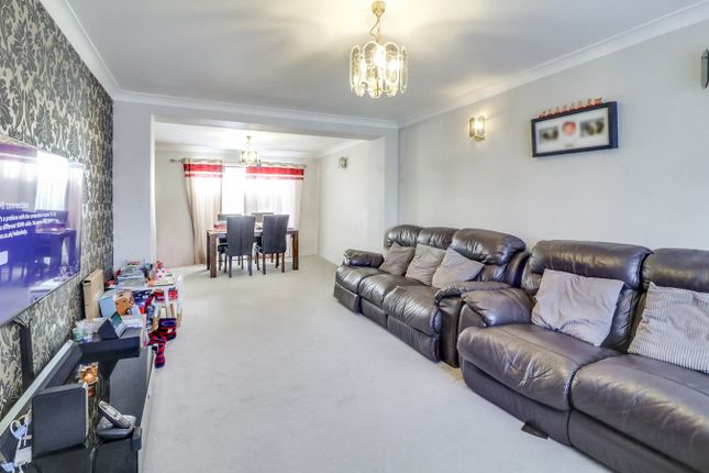 End terrace house for sale in Elthorne Road, London