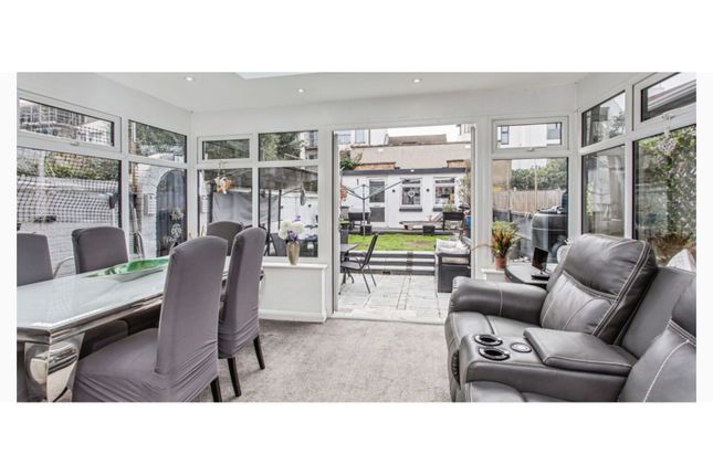 Wellington Avenue, Westcliff-on-Sea photo 4