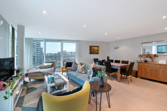 Flat 18 Ross Apartments 23, Seagull Lane, London photo 2
