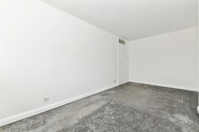 19, Wickham Way, Shepton Mallet photo 4