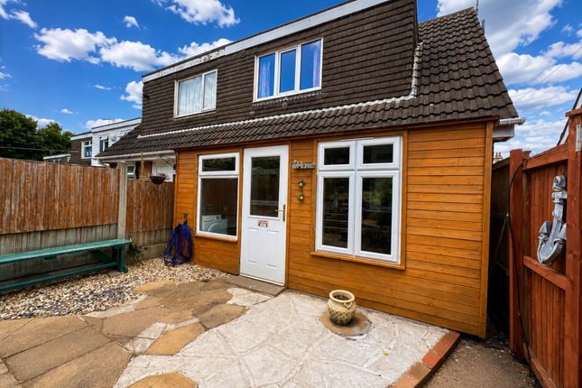 7, Stonechurch View, Nottingham photo 2