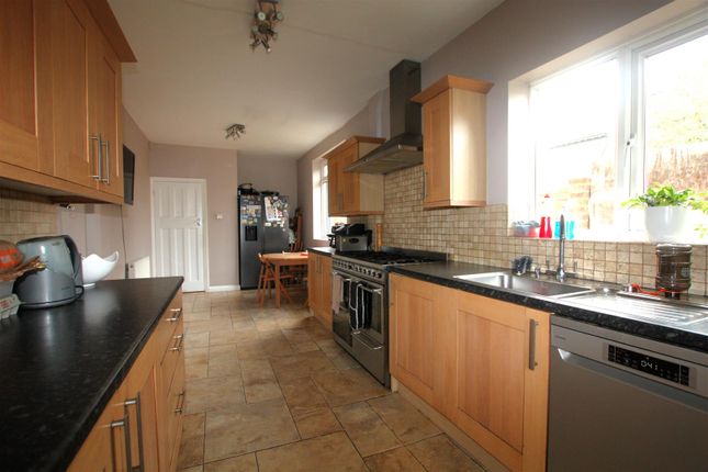 End terrace house for sale in Norbury Avenue, London