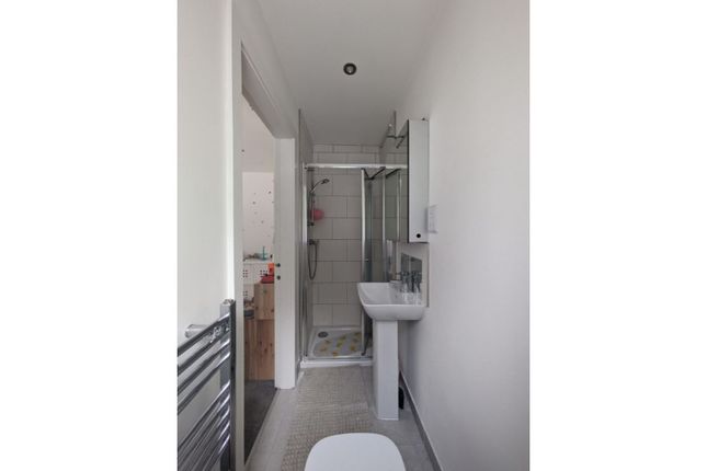 Town house for sale in Midland Road, Nottingham