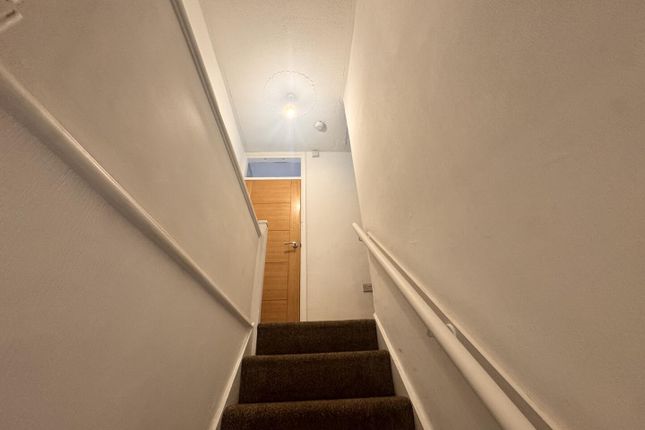 11, Longstone Road, Birmingham photo 5