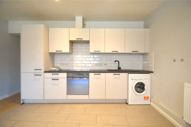 Flat A, 4-5, Purley Way Crescent, Croydon photo 3
