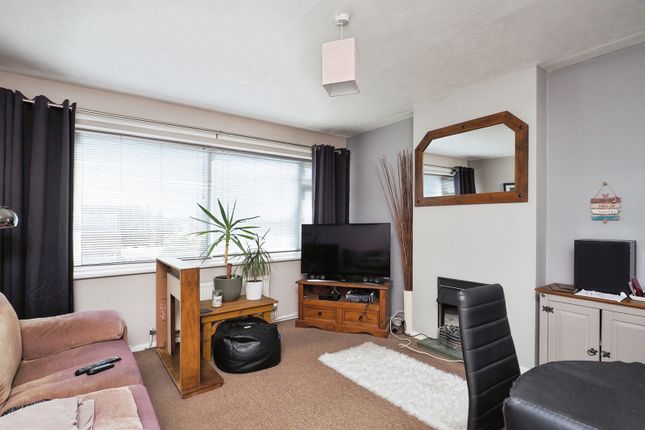 30, Douglas Court, Nottingham photo 4
