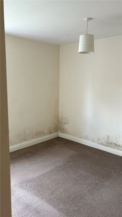 3 Heatley Gardens,, Bolton Road, Bolton photo 5