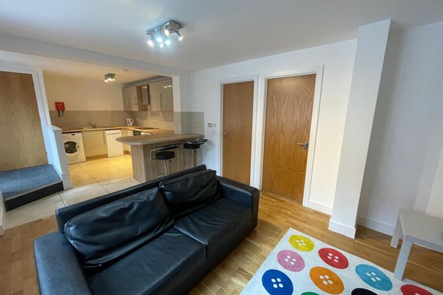 Flat 1, 24 Kilbourn Street, Nottingham photo 2