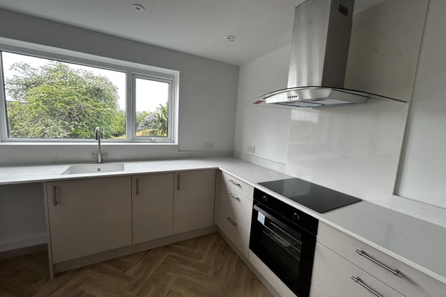 2, Westwood View, Ryton photo 3