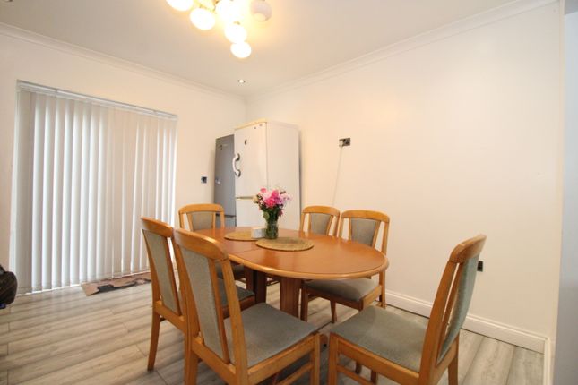 292, Oakley Road, Luton photo 4