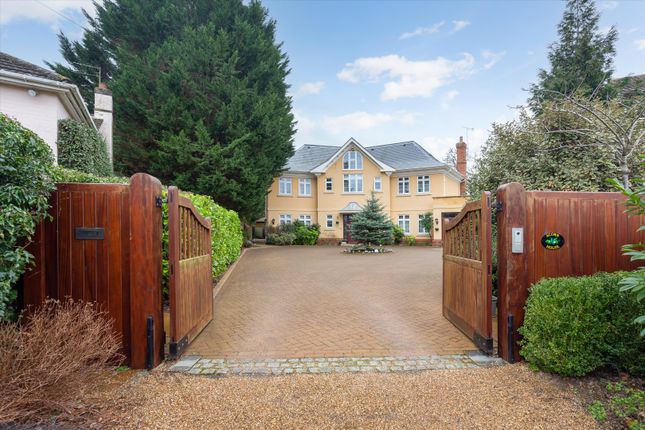 Thumbnail Detached house for sale in Broomfield Park, Ascot, Berkshire