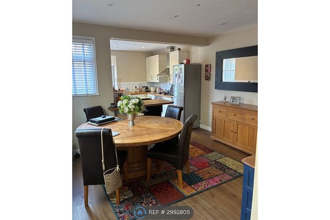Western Avenue, Woodley, Reading photo 3