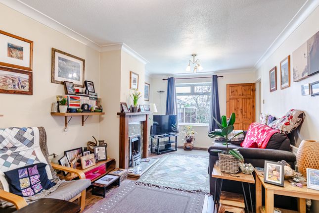 7, Oak Drive, Selby photo 2