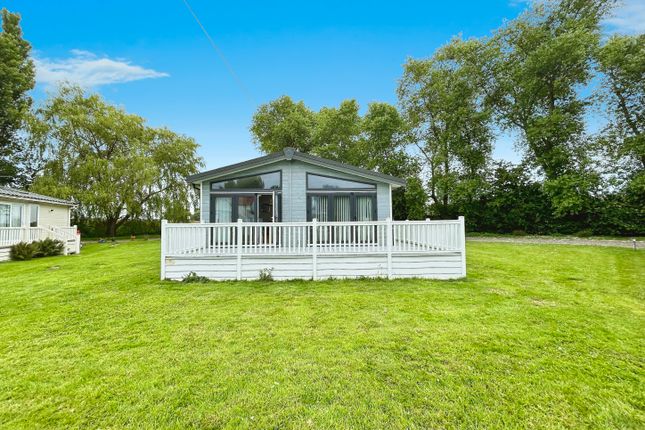 5, Running Waters Holiday Park, New Romney photo 2