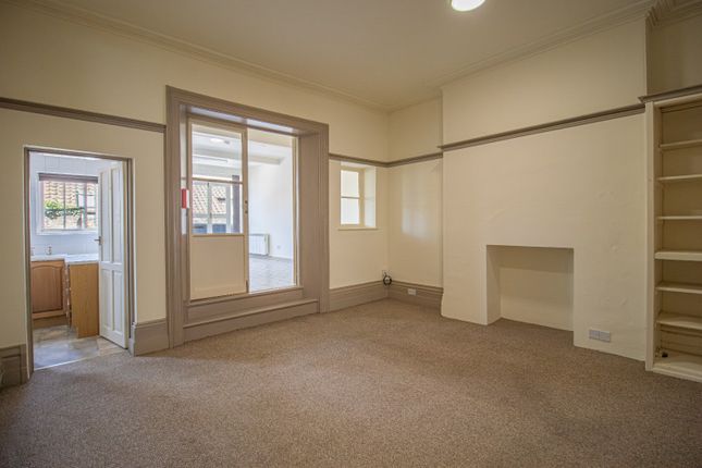 Flat 3, 5 Portland Street, Norfolk photo 4