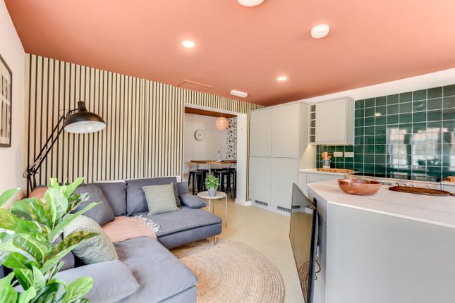 35 Stothard Road, Bristol photo 4