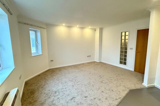 6, Trehellan Heights, Pentire Avenue, Newquay photo 4