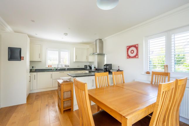 6, Fawkes Mews, Bognor Regis photo 3