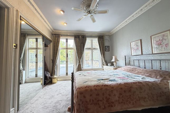 Flat 5, 34-36, Maida Vale, London photo 4