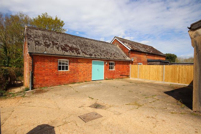 Detached house to rent in Stanswood Road, Lepe, Southampton