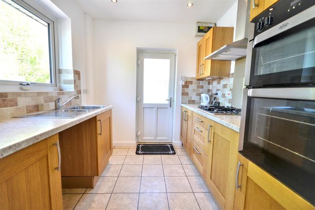 18, Danehill Grove, Stoke-On-Trent photo 3