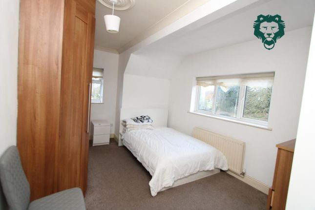 Thumbnail Room to rent in Amesbury Mead Farm, Sewadstone Road, Chingford, London