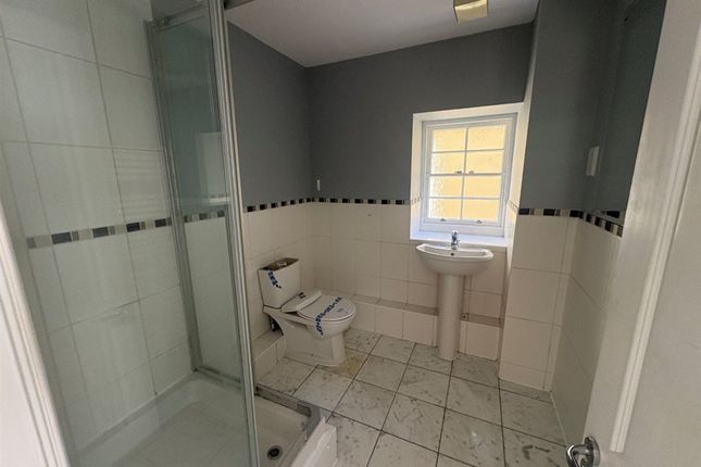 1 Temple Heights (Basement Level Flat, Yard, & Store) Windlesham Road, BRIGHTON photo 3