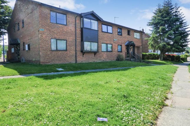 Thumbnail Flat to rent in Hastingwood Court, Cripsey Avenue, Ongar