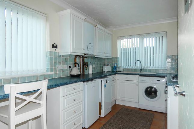 14 Emma Brook Court, Sea Road, Rustington photo 3