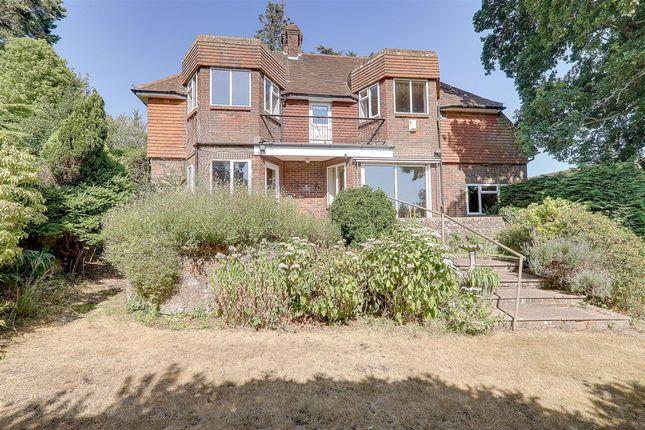4-bed detached on The Sheerings Honeysuckle Lane, Worthing, £700,000