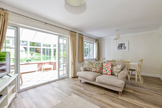 17 The Maltings, Kings Langley photo 4