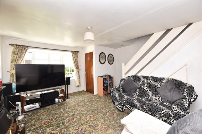 49, The Poplars, Leeds photo 3