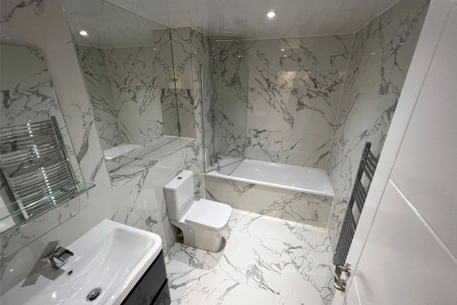 Flat 2, 19, Harvil Road, Uxbridge photo 5