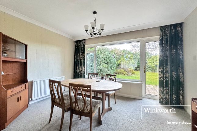 7, Robins Wood Drive, Dorset photo 3