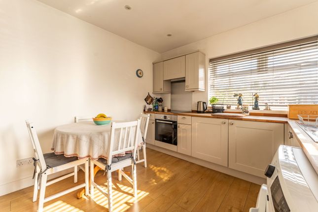 17, Ashley Park Road, York photo 3