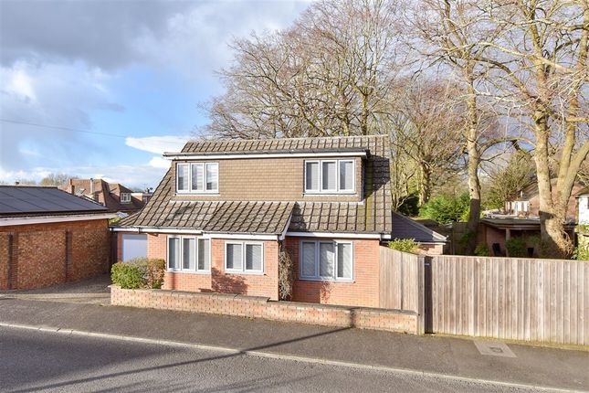 3-bed house on Georgian Way Wigmore, Gillingham, £475,000