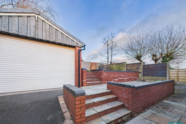 20, Grasmere Road, Royton photo 3