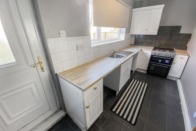 4, Surrey Place, Crook photo 2