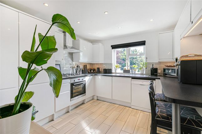 165C, Kneller Road, Twickenham photo 3