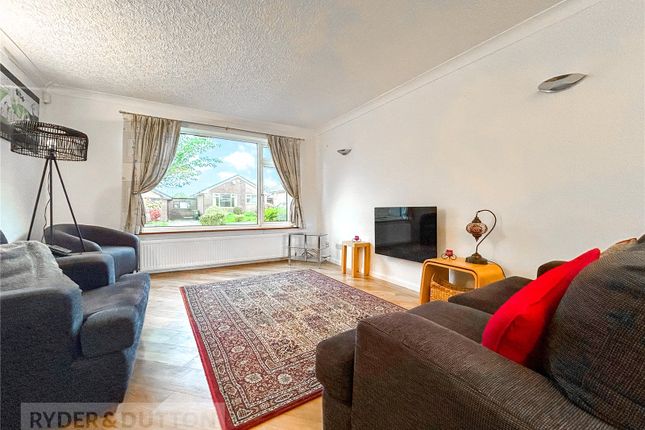 9, Alphin Close, Mossley photo 3