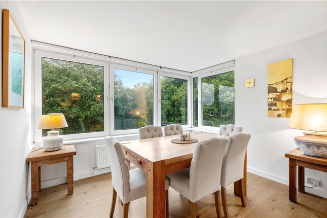 Marlborough House, Wimbledon photo 3