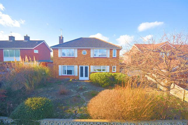 Detached house for sale in Northumberland Avenue, Aylesbury