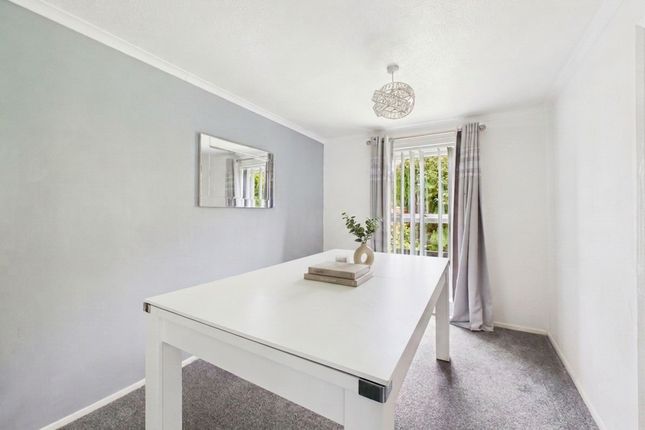24 Welbury Grove, Newton Aycliffe photo 4