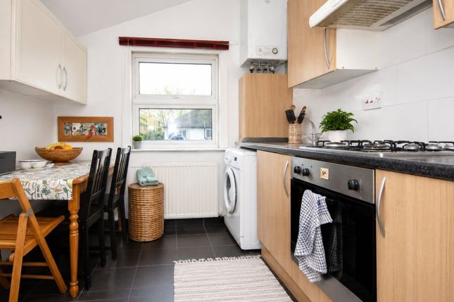 Room 2, 79b, Blackstock Road, London photo 2