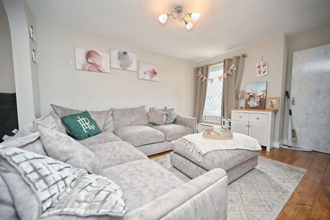 61, Cumberland Drive, Barnsley photo 3