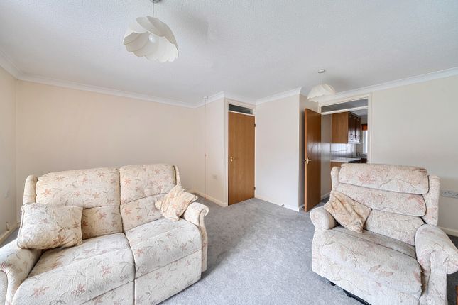 24 Lincoln Court,, Sharon Road, Southampton photo 4