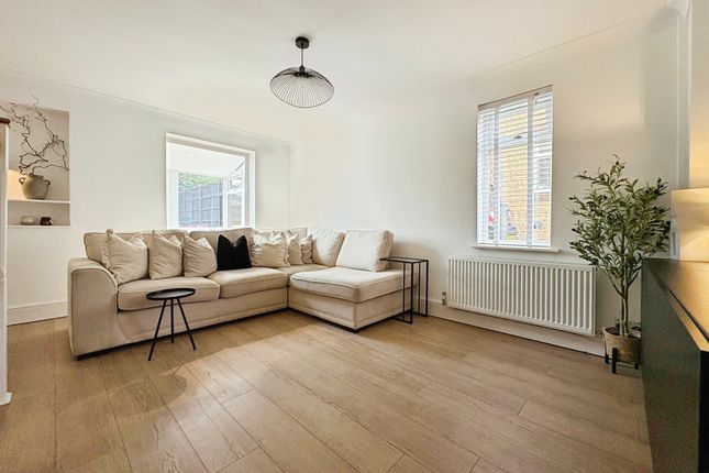 35 Bickford Close, Bristol photo 4